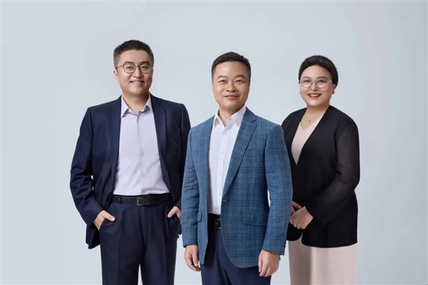 何小鵬：知道王鳳英的脾氣沒(méi)想到這么狠、能罵你一個(gè)小時(shí)