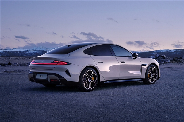 2024年中國(guó)車(chē)企市值排行：小米力壓比亞迪成第一 靠問(wèn)界的賽力斯躋身第四