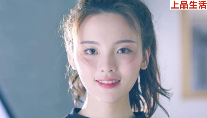 楊超越個(gè)人照