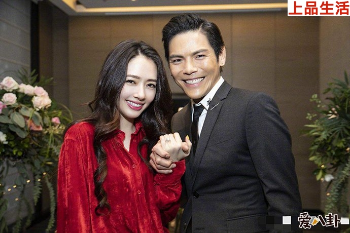 向佐郭碧婷兩人拿婚姻當兒戲糊弄網(wǎng)友？