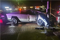 特斯拉Cybertruck“自動(dòng)駕駛”出事故 車主：都是我的錯(cuò)