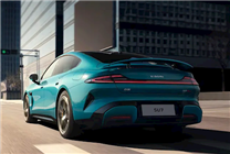 小米汽車車位到車位先鋒版已陸續(xù)推送：支持自動(dòng)過閘、環(huán)島通行等