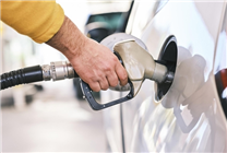 2025年首降！國內(nèi)油價今晚下調(diào)：加滿一箱少花6.5元