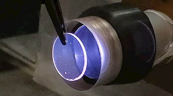 顛覆SSD/HDD硬盤！1毫米晶體塞入TB級數(shù)據(jù)：突破存儲極限