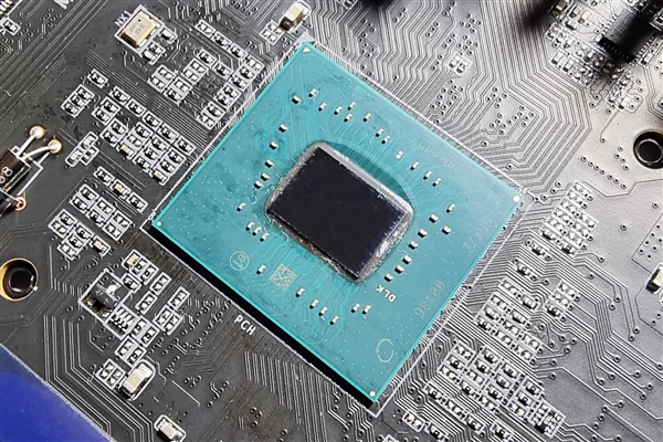 美國(guó)欲全面禁止對(duì)華出口AI芯片：現(xiàn)實(shí)是蘋果英偉達(dá)等美企業(yè)加大在中國(guó)投資