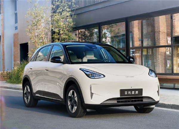 比亞迪海豚強(qiáng)對(duì)手！吉利A0級(jí)純電轎車星愿第100000輛正式交付