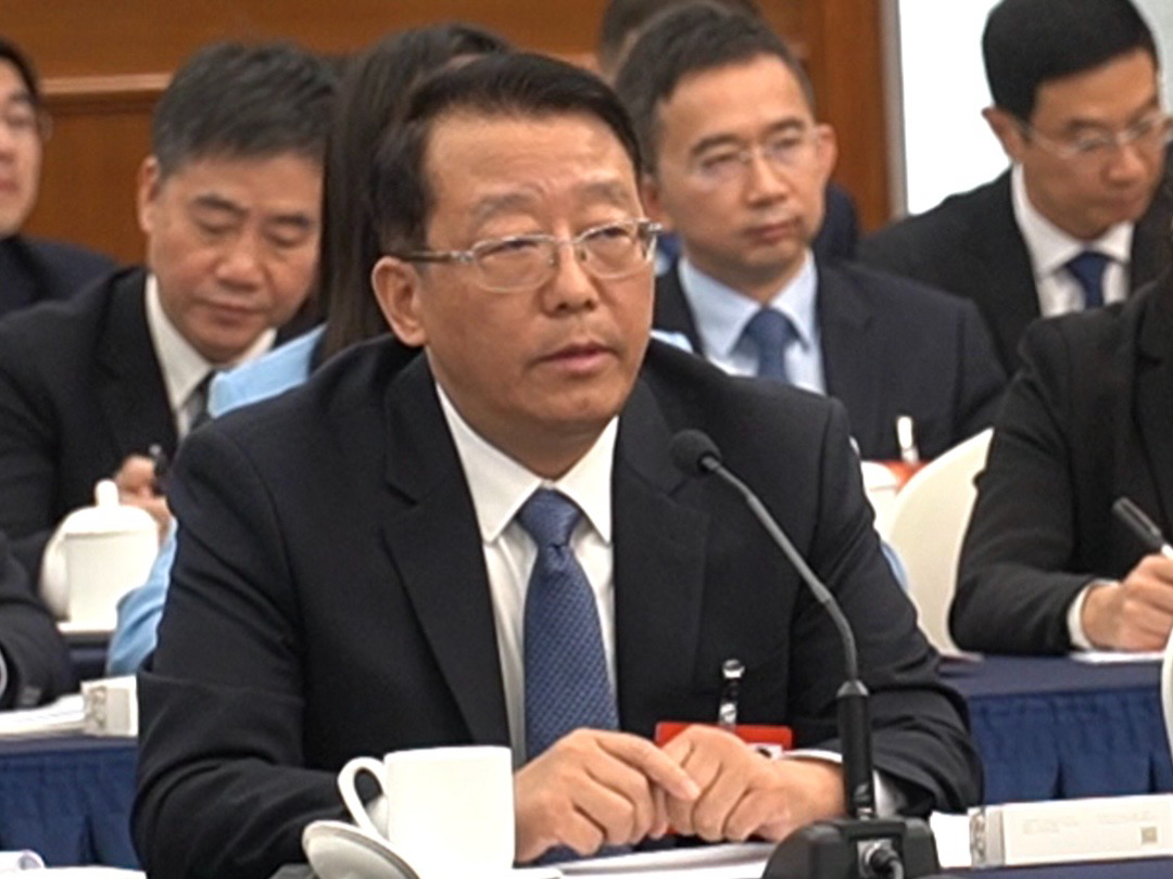 廣東代表團(tuán)開放日丨廣汽董事長馮興亞：廣東發(fā)展飛行汽車產(chǎn)業(yè)有優(yōu)勢，應(yīng)乘勢而上