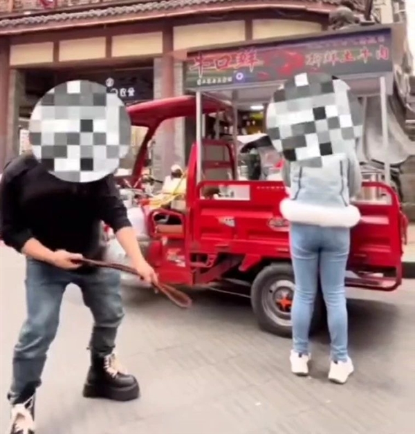 為博流量無(wú)下限！四川3名網(wǎng)紅街頭拍低俗視頻被行政處罰