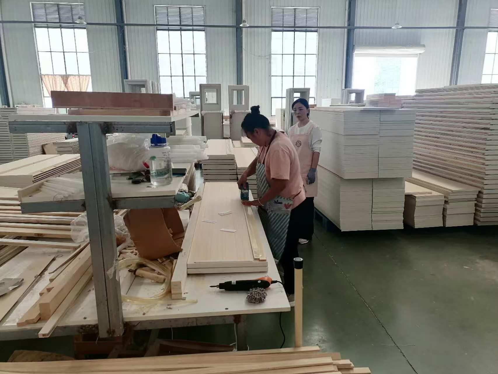 火葬場、棺材、墓碑、冥幣，全球的“身后事”幾乎都被他們包辦