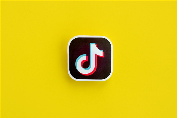 甲亢哥喊話：中國被嚴(yán)重低估