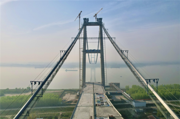 直徑約1米！武漢雙柳長江大橋主纜架設(shè)完成