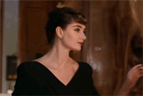 奧黛麗·赫本真令人傾心！阿里開源通義萬相全能視頻大模型