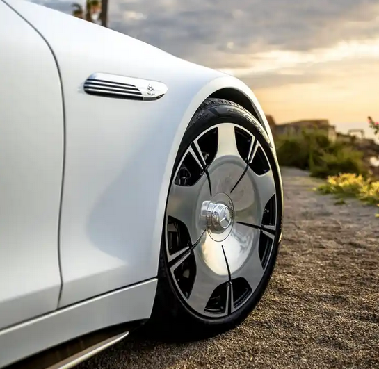 邁巴赫首款敞篷跑車！全新SL680 Monogram官圖發(fā)布：售價(jià)將超400萬元