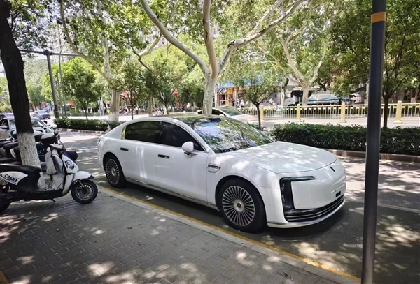 能與勞斯萊斯比高低！尊界S800純白實車曝光：本周上市