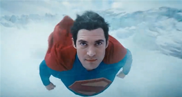 超英鼻祖！新版《超人》確認(rèn)引進(jìn)：漫威《銀護(hù)》導(dǎo)演操刀