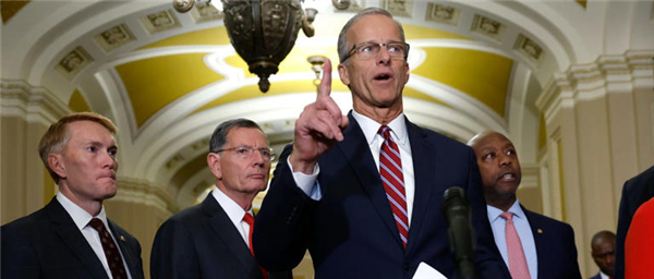 加州欲禁售燃油車 特朗普直接否決！傳統(tǒng)車企能源巨頭拍手叫好