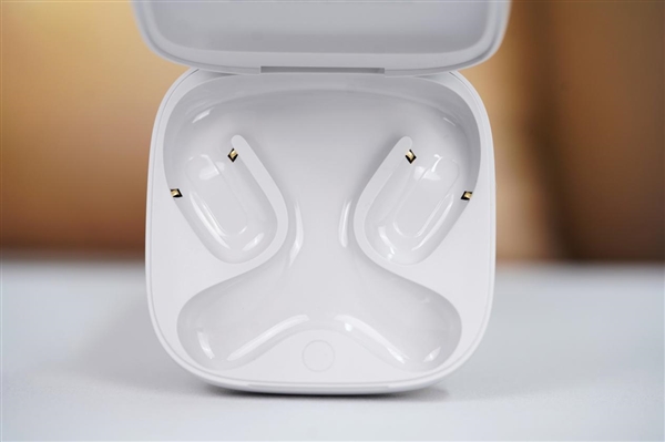 華為首款開放式耳掛耳機！FreeArc圖賞