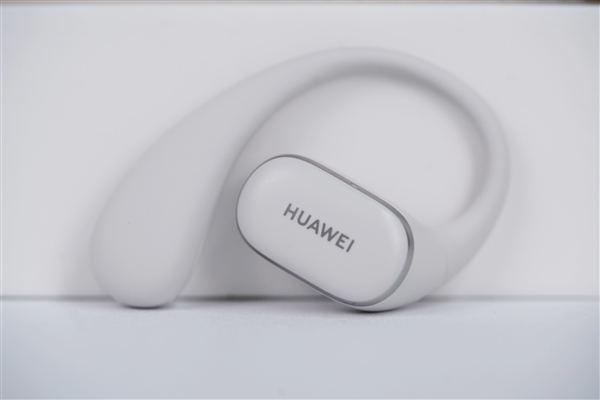 華為首款開放式耳掛耳機！FreeArc圖賞