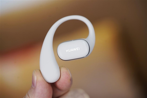 華為首款開放式耳掛耳機！FreeArc圖賞