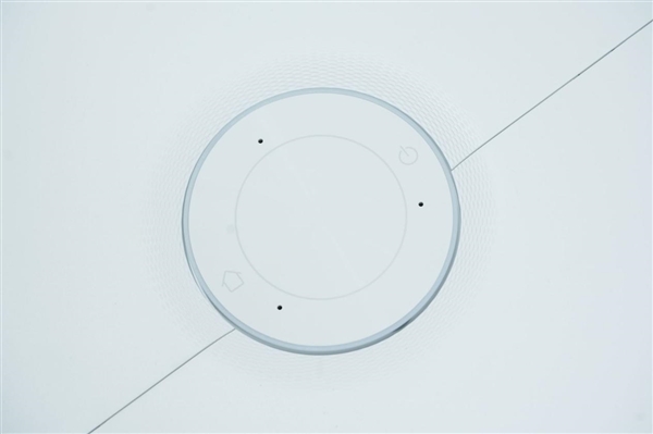 履帶式熱活水循環(huán)洗地！云鯨J6圖賞