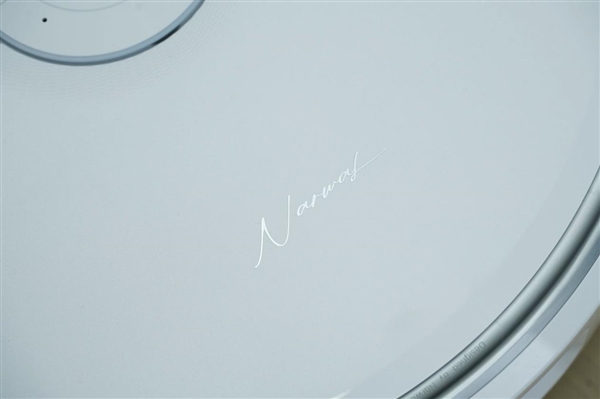 履帶式熱活水循環(huán)洗地！云鯨J6圖賞