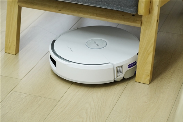 履帶式熱活水循環(huán)洗地！云鯨J6圖賞