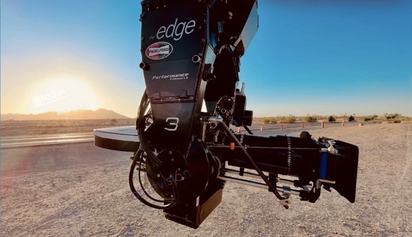 《一戰(zhàn)再戰(zhàn)》平穩(wěn)開局