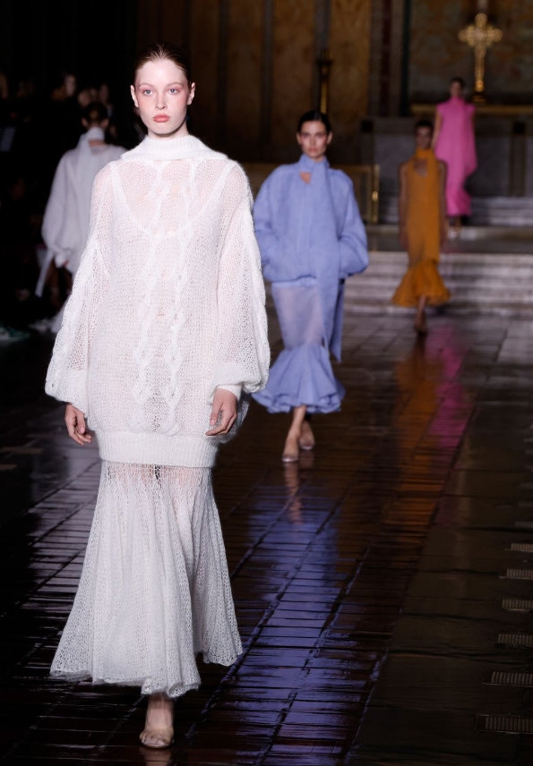 馬斯克跨性別女兒宣稱“經(jīng)濟(jì)獨(dú)立”：自己的人生和父親無(wú)關(guān)