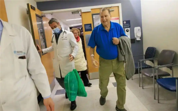 創(chuàng)異種移植新紀(jì)錄！美國男子體內(nèi)移植豬腎生存271天